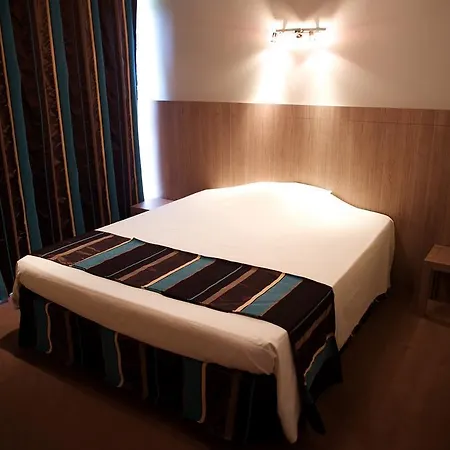 Hotel Aux Berges Du Rhone Chavanoz